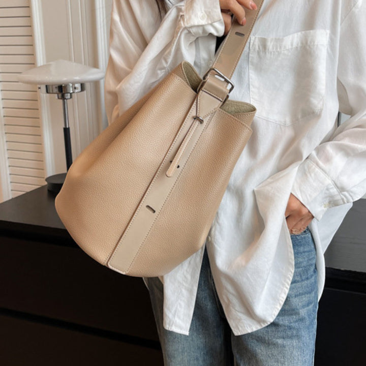 Celia | Borsa